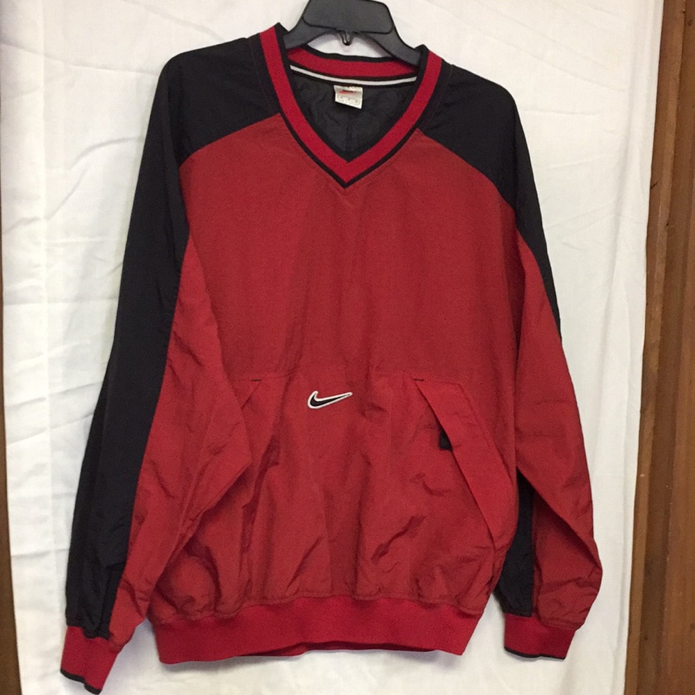 Men’s v neck pullover